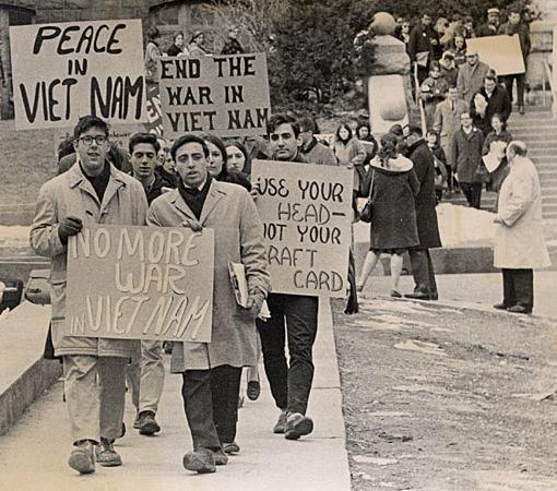 Student_Vietnam_War_protesters