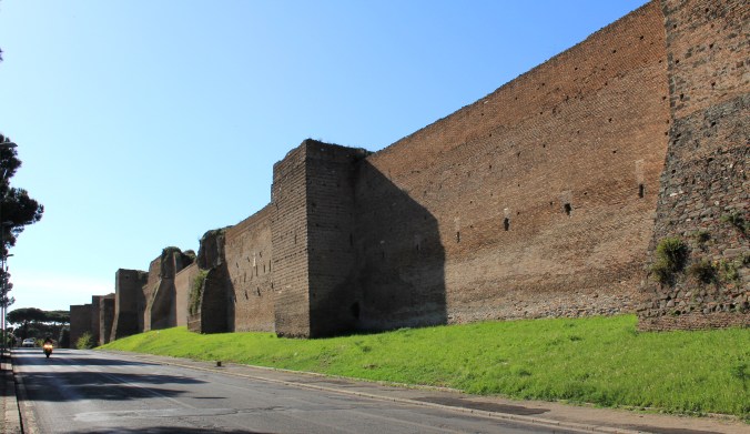 Aurelian_Walls_Rome_2011_1