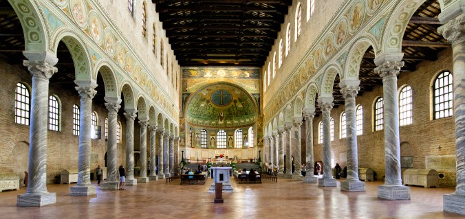 Basilica_di_Sant'Apollinare_in_Classe_interno