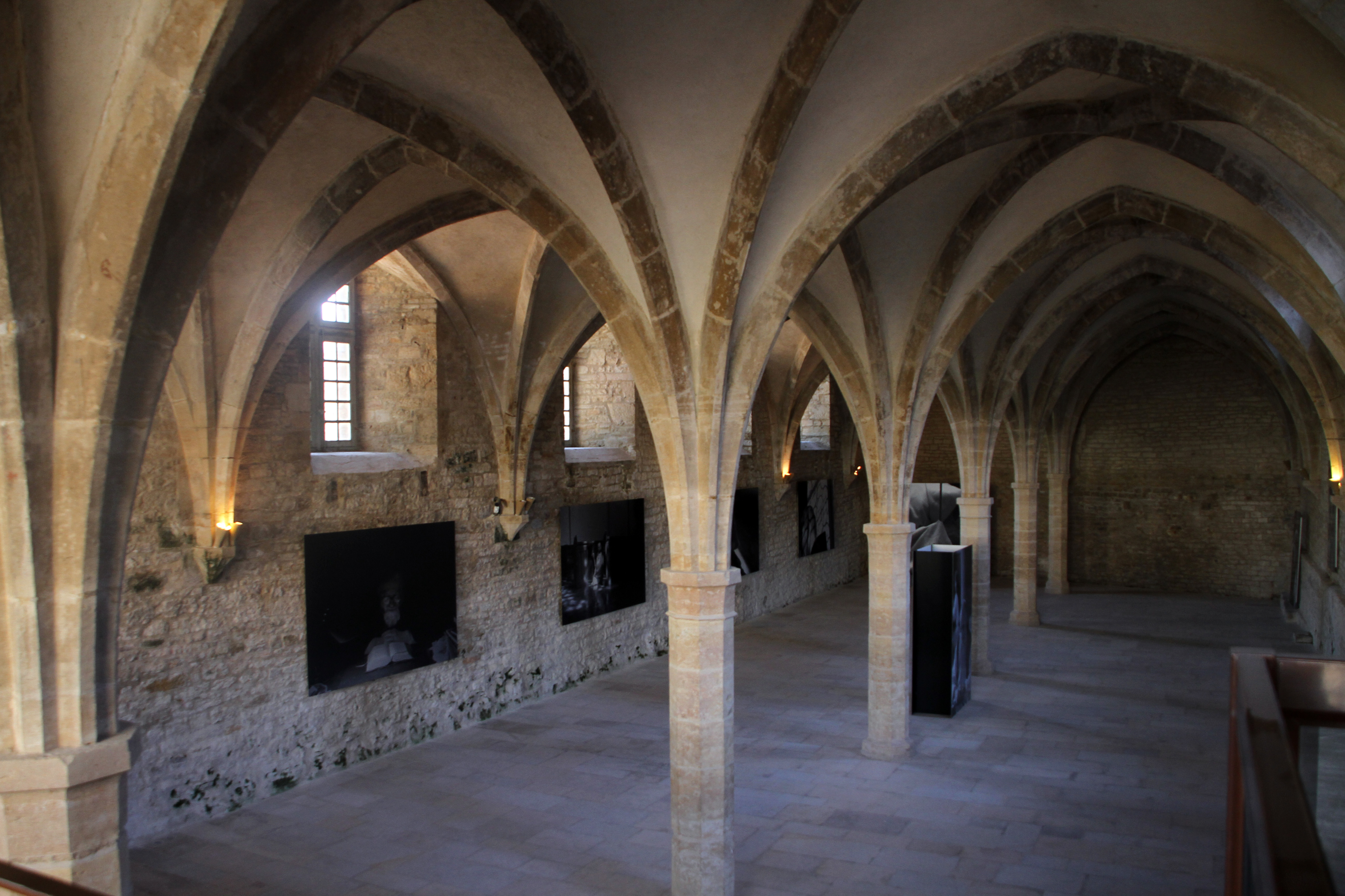 Cluny-38-Getreidespeicher_unten-2013-gje