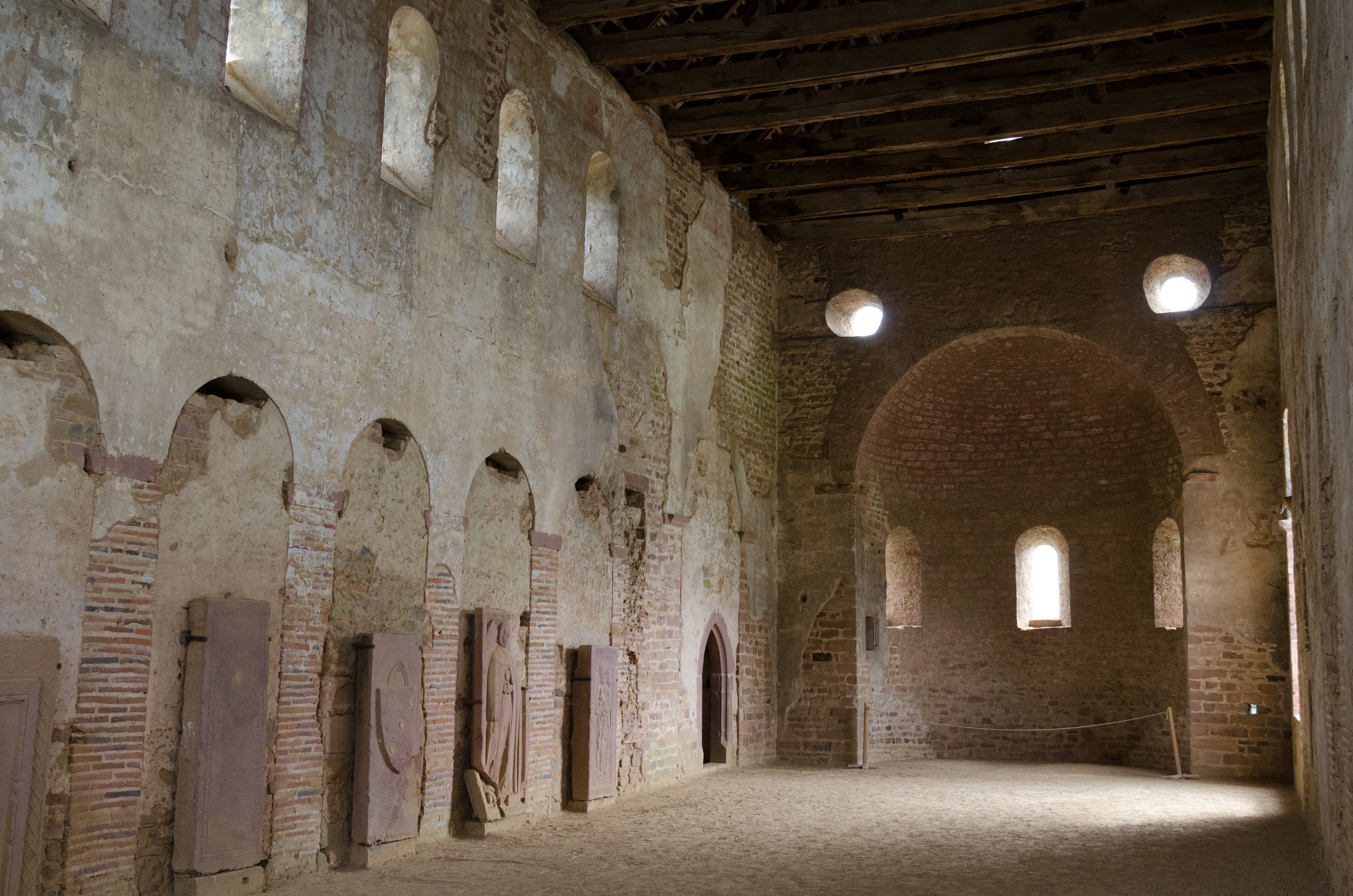 (c) Dr. Volkmar Rudolf