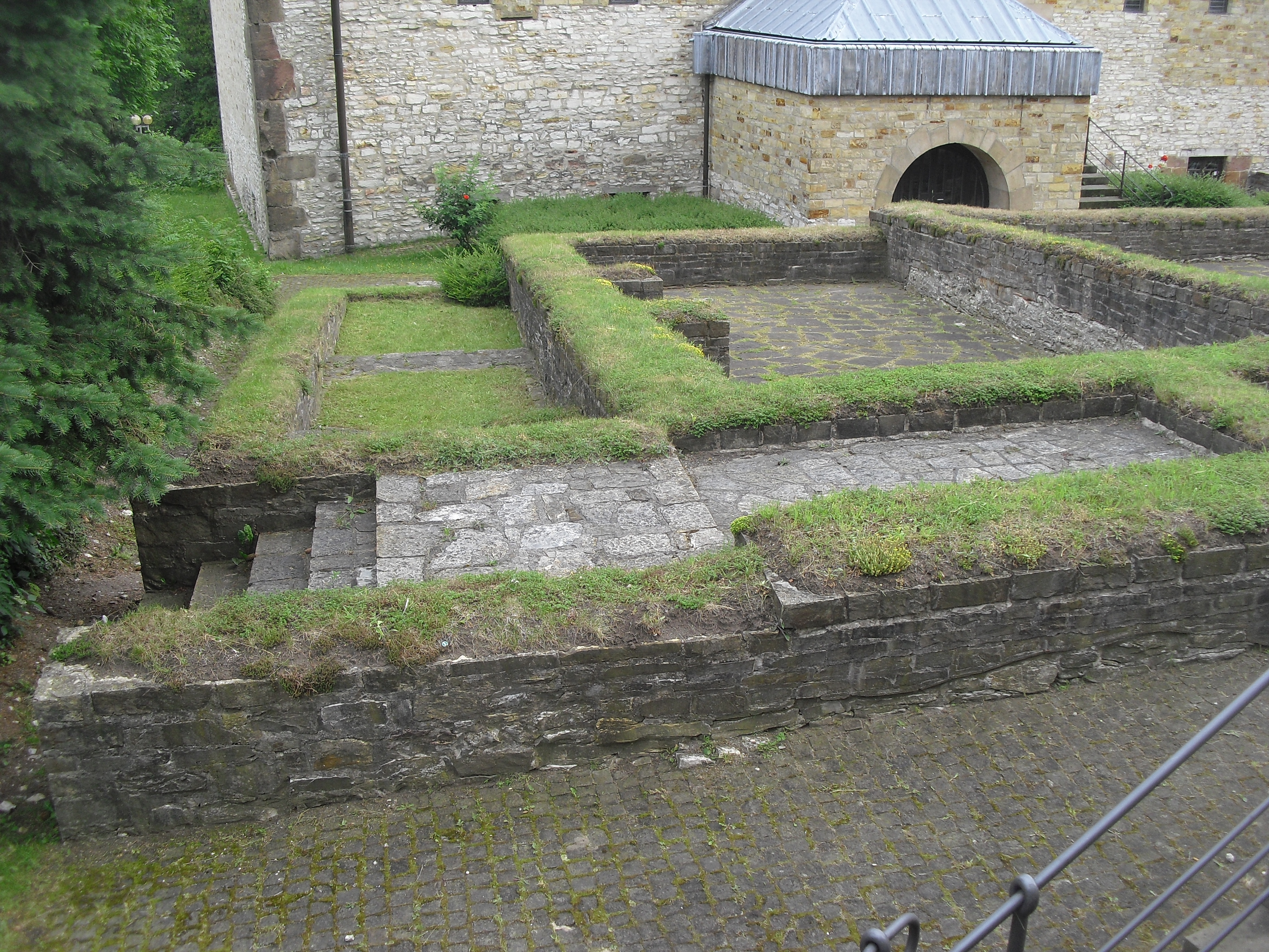 Paderborn-Kaiserpfalz_Karls_des_Grossen-3